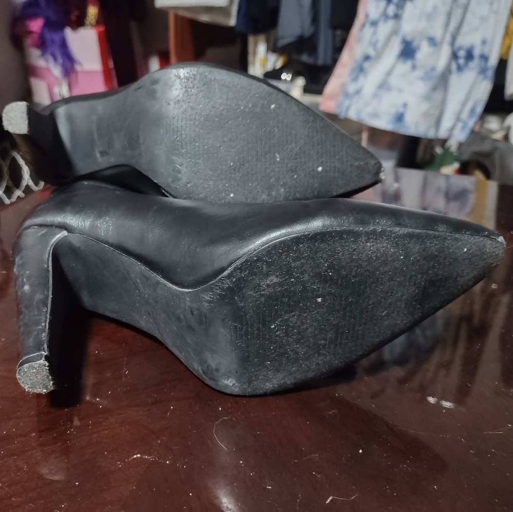 Booties - Picture 4 of 4